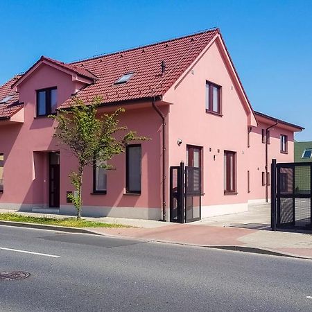 Apartment De Luna Prága Kültér fotó